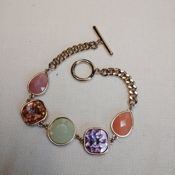 Gold Tone Multicolor Faceted Glass Bracelet 8 Inch Toggle Clasp - Picture 6 of 7